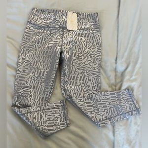 Fabletics leggings crop